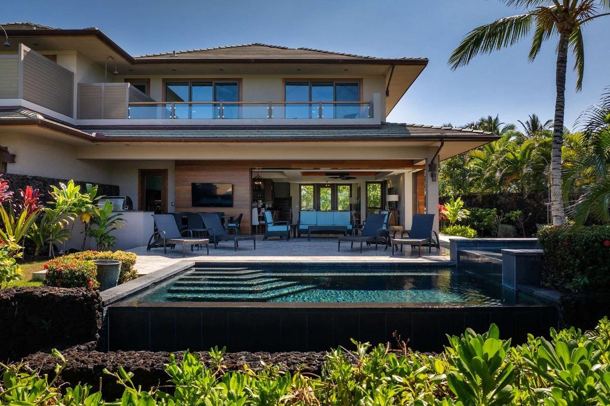 Luxury Big Island vacation rental with private pool